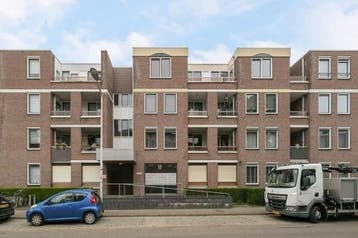 Te Huur 4 Kamer Appartement Kasteel Hillenraadweg D In Maast, Direct bij eigenaar, Limburg, Maastricht, Appartement