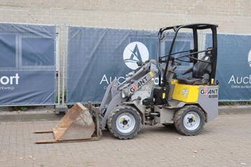 Veiling: Kniklader Giant D254SW Diesel 16kW 2015, Ophalen, Wiellader of Shovel