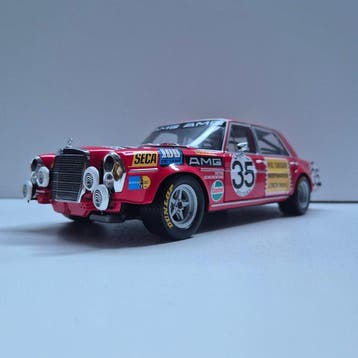 Minichamps 1:18 - Modelauto - Minichamps Mercedes-Benz 300, Hobby en Vrije tijd, Modelauto's | 1:5 tot 1:12, Nieuw