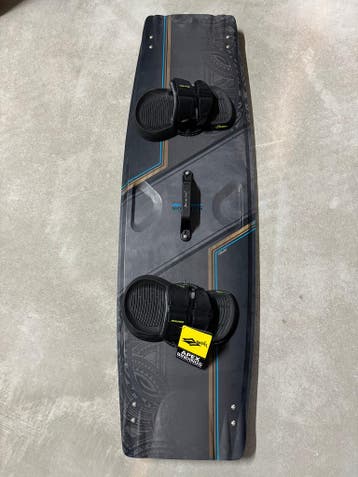 Naish Monarch 138x42 • Nieuwe Apex bindingen, Ophalen of Verzenden, Nieuw