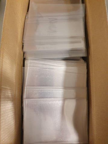 Doos Circa 10 KG aan Hoesjes voor ansichtkaarten - Duurzaam, Gelopen
