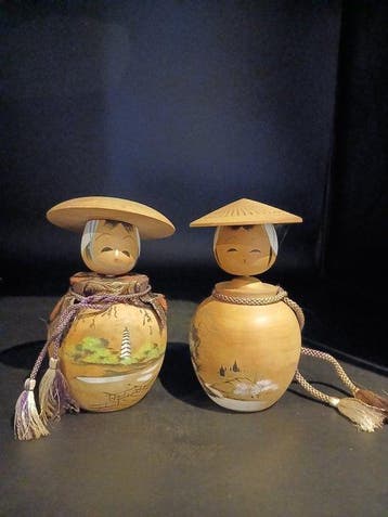 Beeldje - Fraai paar vintage Japanse Sosaku Kokeshi-poppen