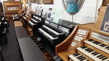 Orgel Center Roosendaal | Dealer Eminent Nederland en Belgie, Nieuw