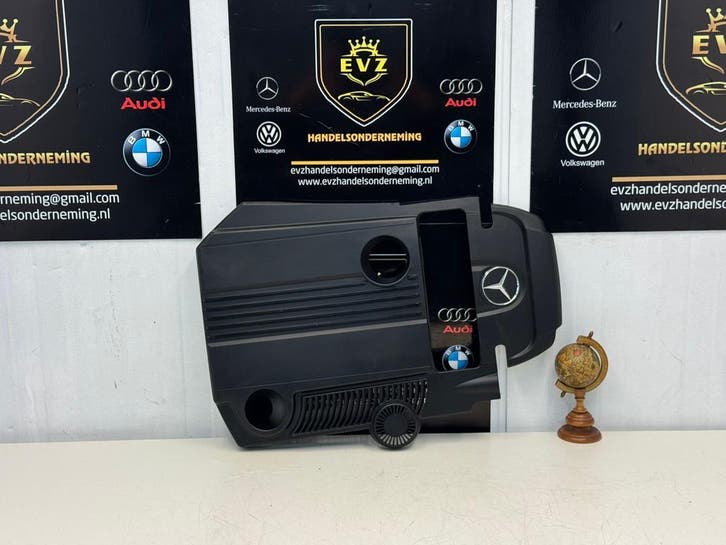 Mercedes E200 motor beschermplaat bj.2012 art.A2710101267, Auto-onderdelen, Motor en Toebehoren, Gebruikt, Mercedes-Benz