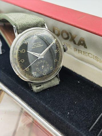 Doxa - Pointer Date- Black Factory Dial - Zonder, Nieuw