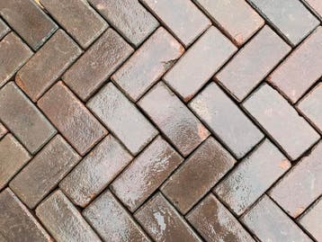 Oude gebakken keiformaten Leiden (op pallets), Ophalen of Verzenden, Gebruikt, Keramiek, Klinkers
