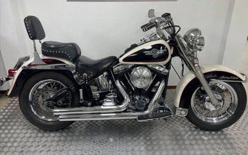 Harley-Davidson - FLSTN - Heritage Nostalgia Cowglide