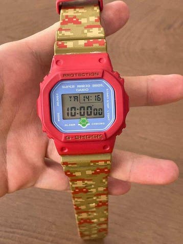 Casio - GShock DW5600SMB4PR Super Mario Bros - Unisex -, Nieuw