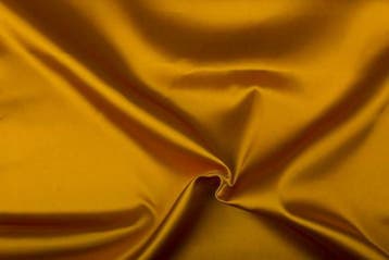 Goudgeel satijn stof, Overige kleuren, 120 cm of meer, Ophalen of Verzenden, Satijn of Zijde