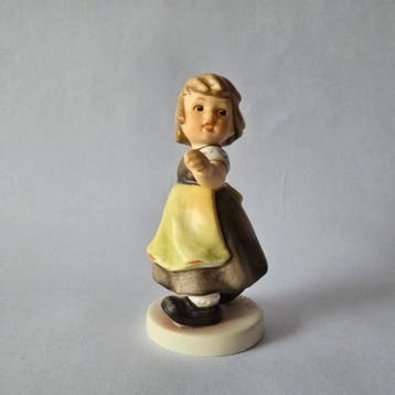 Goebel, M.I. Hummel - Beeldje - Hummel #912/B - Spring Waltz