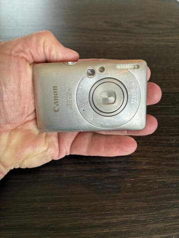 Vintage digitaal camera, Canon, Canon Digital IXUS 100 IS, Nieuw