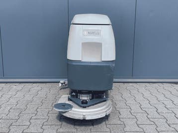 Nilfisk BA 551 D schrobmachine, Ophalen of Verzenden