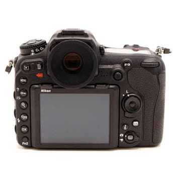 Nikon D500 Camera Body (Occasion) - 18610 Opnamen, Spiegelreflex, Ophalen of Verzenden, Zo goed als nieuw, Bodydop