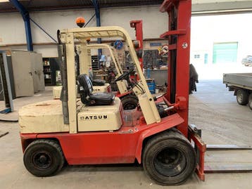2x datsun / nissan - diesel heftruck - 3000kg 3.7m Hefhoogte, 1000 tot 2000 kg, Elektrisch, Heftruck, Jungheinrich 
