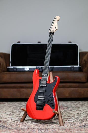 Charvel Pro-Mod So-Cal HSS FR 2022 | Ferrari Red, Nieuw
