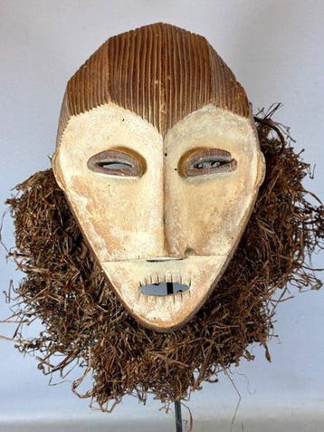 Afrikaans masker uit de Lega Bwami - Congo. (Zonder