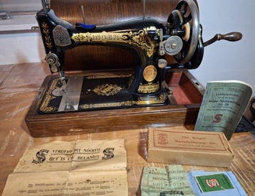 Singer 28K (1927) Naaimachine - Gietijzer