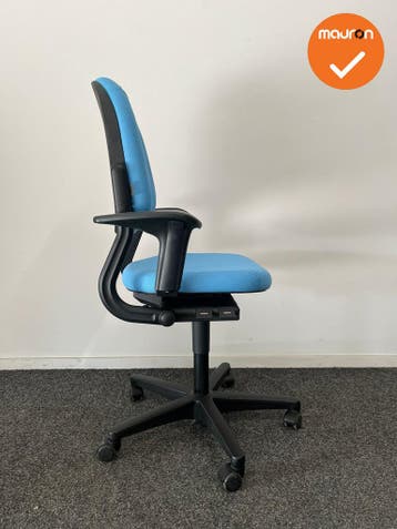 Ahrend 220 bureaustoel - 2D - nieuwe lichtblauwe stoffering, Werkplek, Ophalen of Verzenden, Gebruikt, Stoel