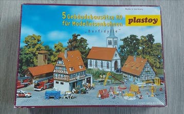 Plastoy H0 - Modeltrein bouwpakketten (1) - Bouwpakket, Hobby en Vrije tijd, Nieuw