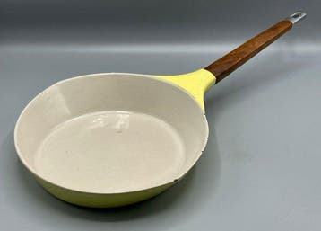 Le Creuset - Raymond Loewy - Braadpan - nr. 24 - bron,