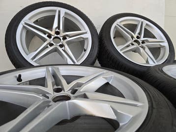 Audi A5 18 inch winterbanden S line velgen 5x112, 18 inch, 245 mm, Banden en Velgen, Nieuw
