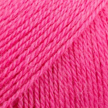 DROPS Flora Uni Colour - 28 magenta - Wol Garen, Hobby en Vrije tijd, Ophalen of Verzenden, Nieuw