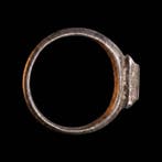 Middeleeuws Zilver Armeense ring – Khorhrdanshakan