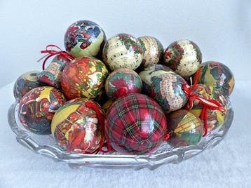 Kerstboomversiering (46) - Papier-maché - Ballen, hartjes,, Diversen, Nieuw