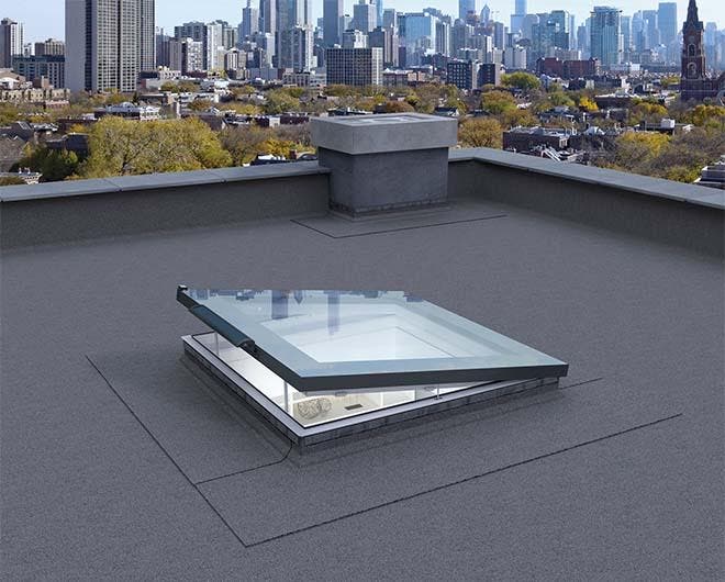 Fakro ventilerend platdakraam 80x80 cm DEF DU6 solar, Doe-het-zelf en Verbouw, Glas en Ramen, Verzenden