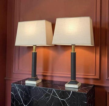 Lamp - Empire-stijl kolommen - Metaal, messing en travertijn