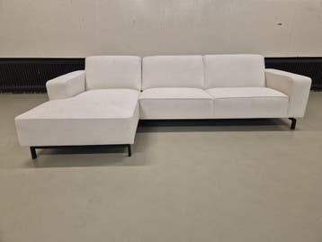 30% KORTING - SHOWROOM OUTLET - HOEKBANK GEORGIA - STOF-SALE, 250 tot 300 cm, Nieuw, Ophalen of Verzenden, Hout