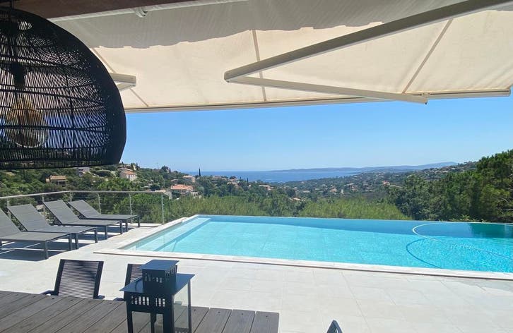 Vakantiehuis Corniche 10p zwembad zeezicht op Saint Tropez, Vakantie, Vakantiehuizen | Frankrijk, Overige, Provence en Côte d'Azur