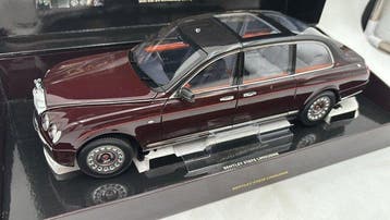 Minichamps 1:18 - Modelauto - Bentley State Limousine 2002 -, Nieuw