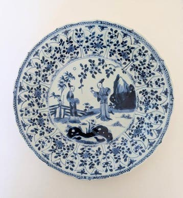 Bord - Porselein - Figuurplaat - Kangxi