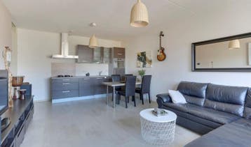 Te Huur 4 Kamer Appartement Streefkerkstraat In Amsterdam, Huizen en Kamers, Huizen te huur, Direct bij eigenaar, Appartement