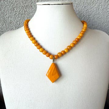 Verzamelobject: oude, natuurlijke Baltische amber-ketting, Verzamelen, Mineralen en Fossielen