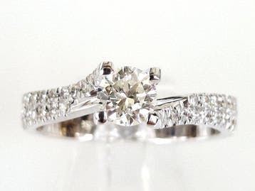 Verlovingsring - 18 karaat Witgoud - 0.73ct. tw. Diamant