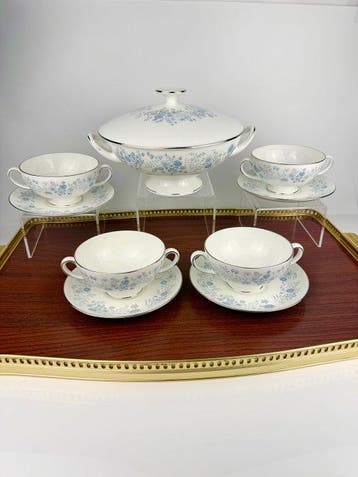 Wedgwood - Tafelservies (9) - Been - Tureen en soepset, Antiek en Kunst