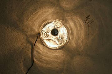 Design wandlamp Wave Peill &amp; Putzler, Huis en Inrichting, Lampen | Wandlampen, Zo goed als nieuw, Glas, Space age