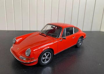 1:18 - Modelauto - Porsche 911 (early F-series) - Porsche, Nieuw