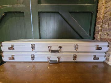 Wapenkoffers (2x), Diversen, Levensmiddelen