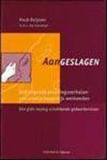 AANGESLAGEN DR 1 9789035222021 Huub Buijssen, Boeken, Verzenden, Gelezen, Huub Buijssen