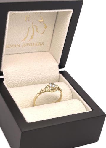 Vintage 14 K Gouden Ring Briljant Geslepen Baby Blue Topaas, Ophalen, 18 tot 19, Zo goed als nieuw, Met edelsteen