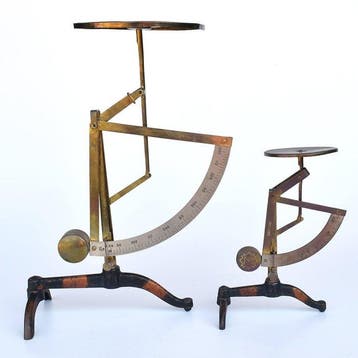 Ph.J. Maul - Weegschaal - Metaal, Messing, Emaille - 2 stuks, Antiek en Kunst