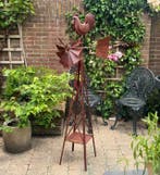 Sculptuuur voor buiten, Metalen Windmolen op Vierpoot –