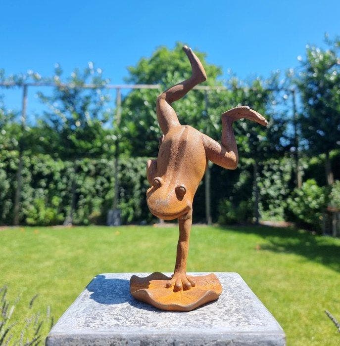 Beeldje - A crazy frog - IJzer, Antiek en Kunst, Curiosa en Brocante