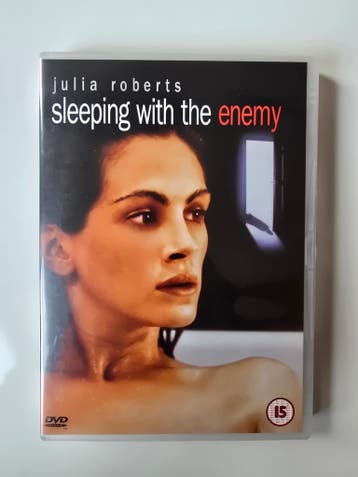 SLEEPING WITH THE ENEMY (IMPORT WITHOUT DUTCH SUBS) (DVD), Verzenden, Gebruikt