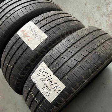 2 x Pirelli 225-70-15 C 4 Seizoenbanden 7,5mm, 15 inch, Ophalen of Verzenden, All Season, Band(en)