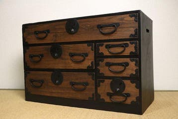 Late Meiji Akita Makura Tansu — Natuurlijk hout & zwarte lak