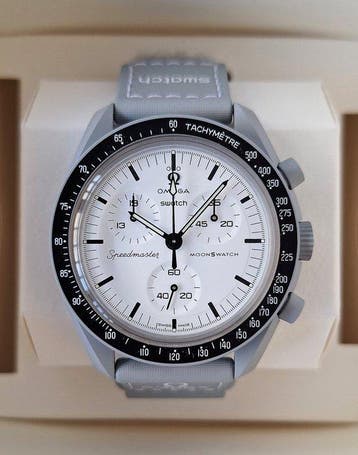 Omega x Swatch - Mission to the moon - Moonshine Gold 1965, Nieuw